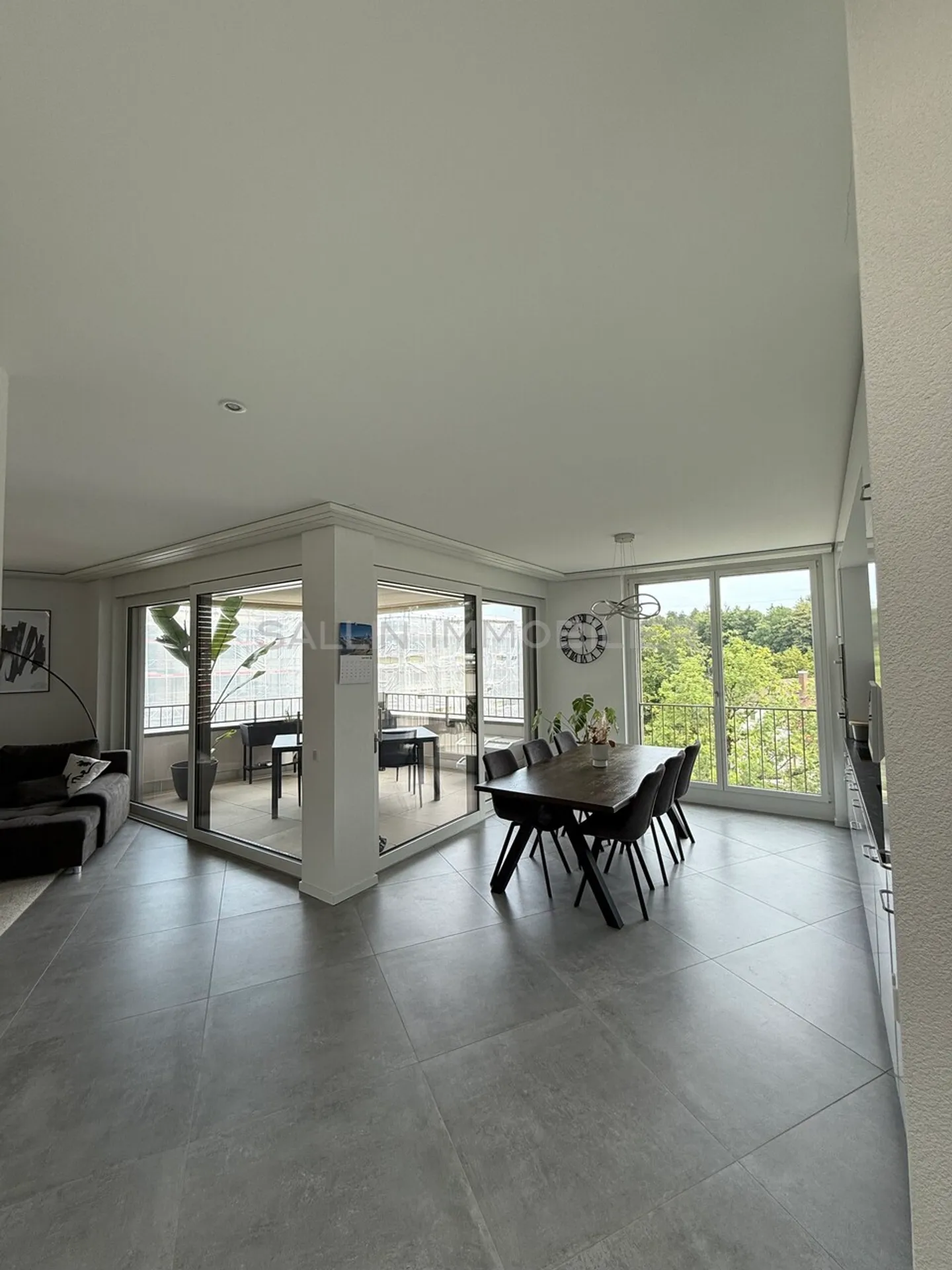 GERÄUMIGE 3½ ZIMMER DACHGESCHOSS - Foto 6 von 15