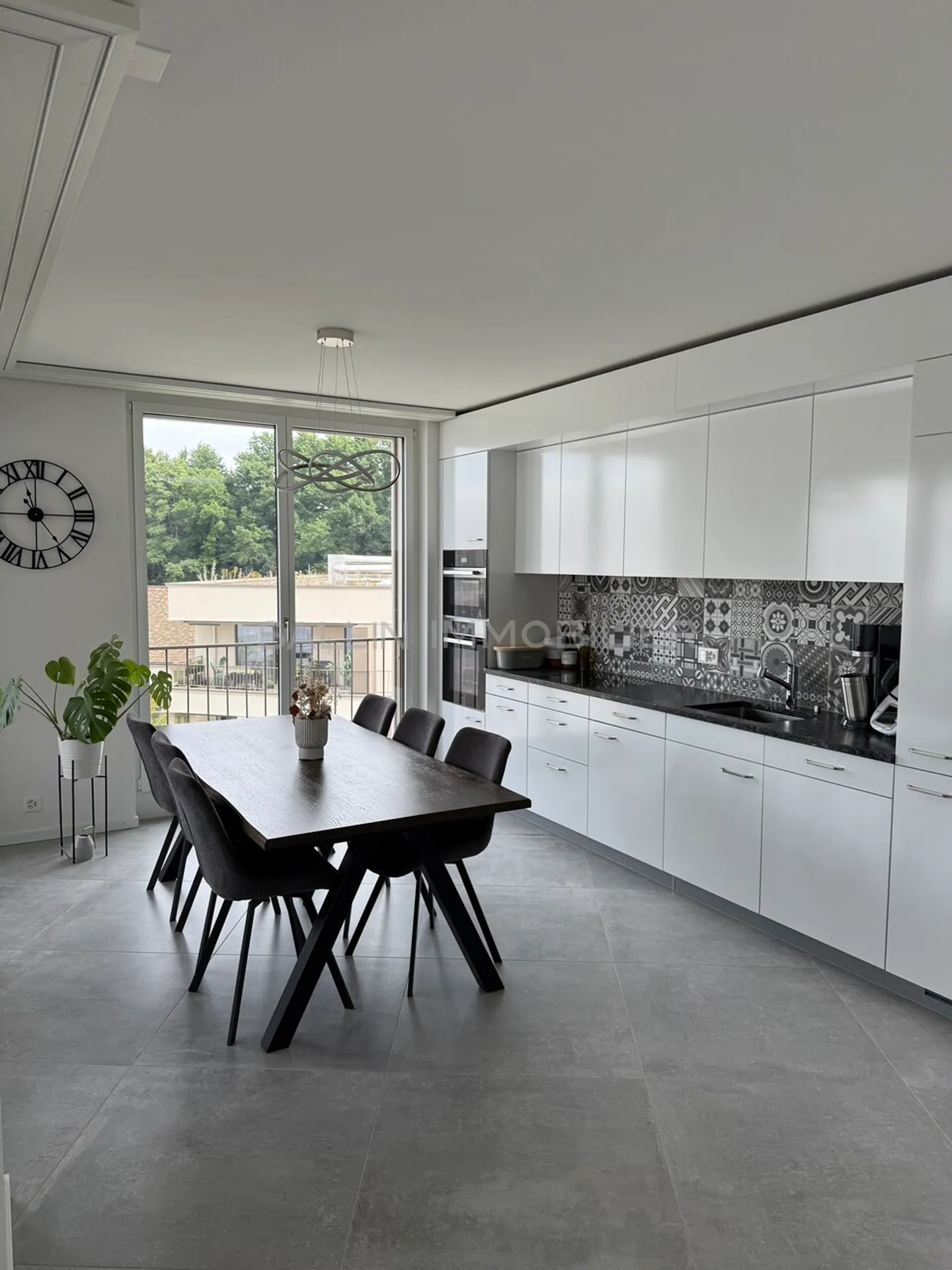 GERÄUMIGE 3½ ZIMMER DACHGESCHOSS - Foto 7 von 15