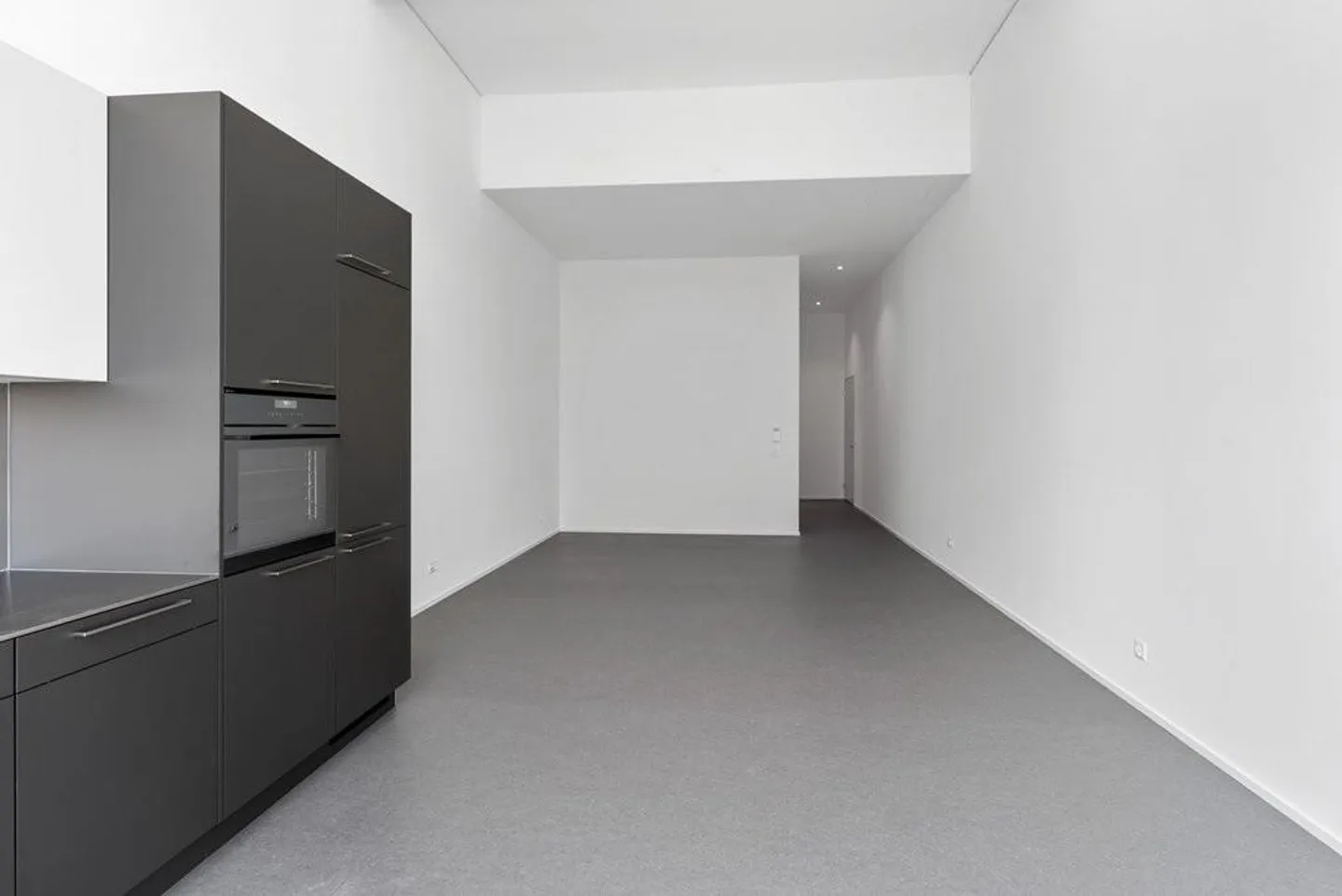 Vivere in loft, un must per individualisti urbani e amanti del mare - Foto 2 di 7