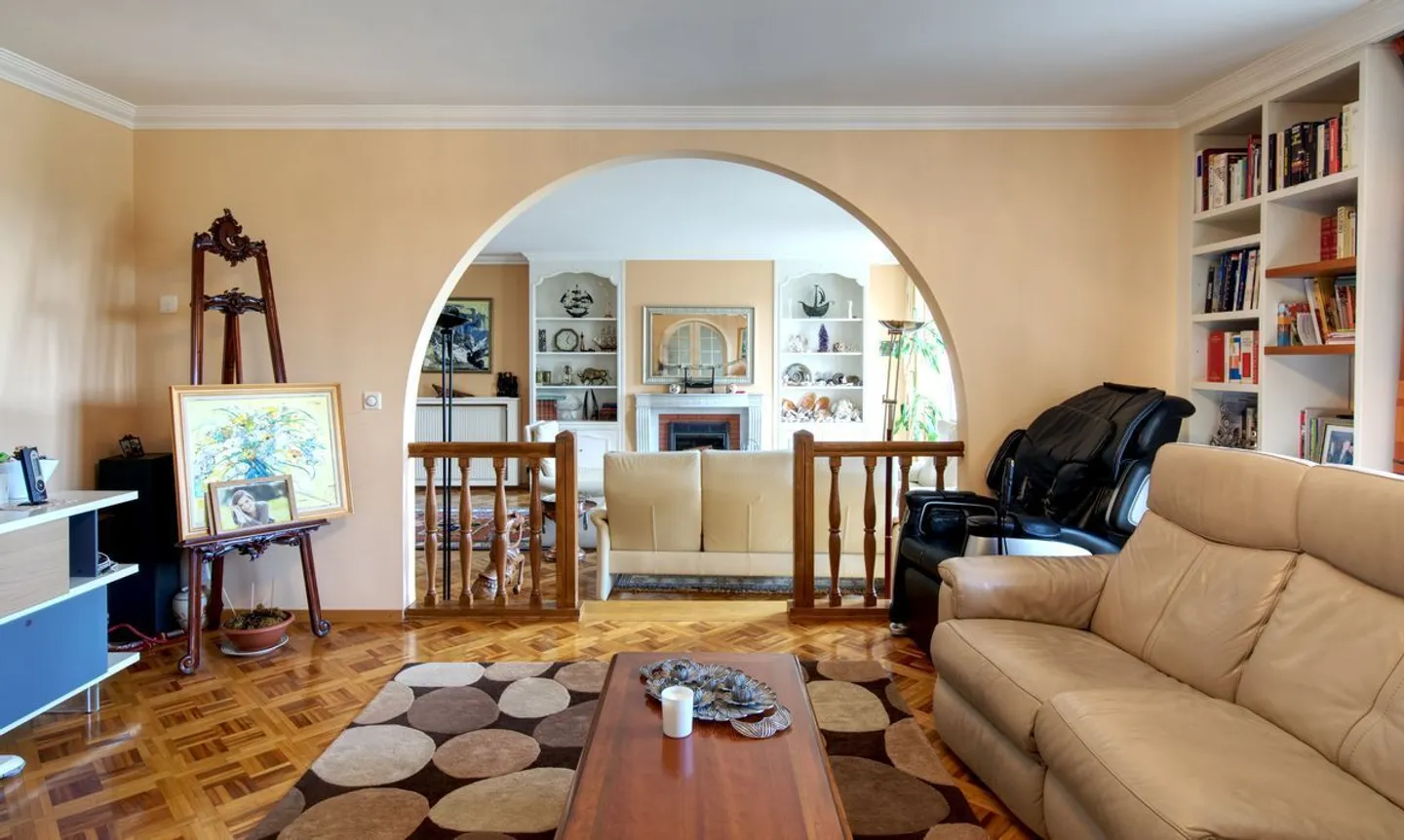 SCHÖNE RENOVIERTE WOHNUNG MIT POOL MIT BLICK AUF DEN SEE - BOREX - Foto 7 von 11