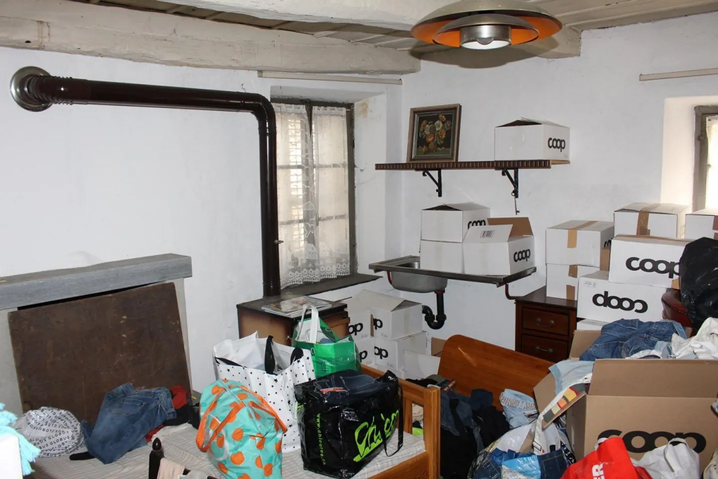 Casa nel nucleo di 4 locali con terrazza esterna +2 garage - Foto 2 di 15