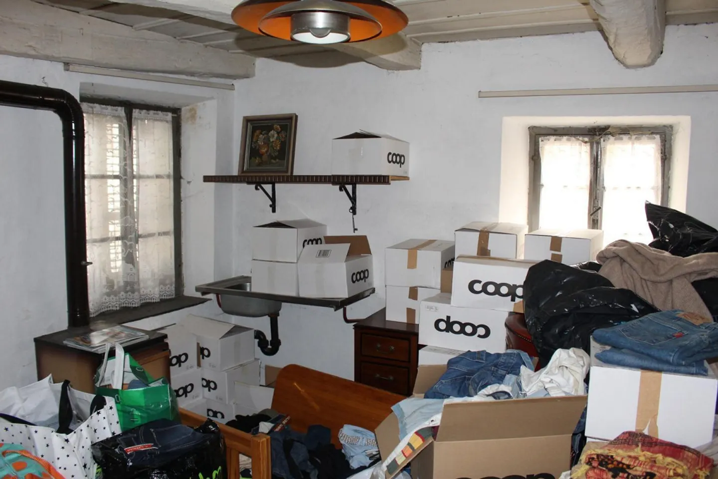 Casa nel nucleo di 4 locali con terrazza esterna +2 garage - Foto 3 di 15