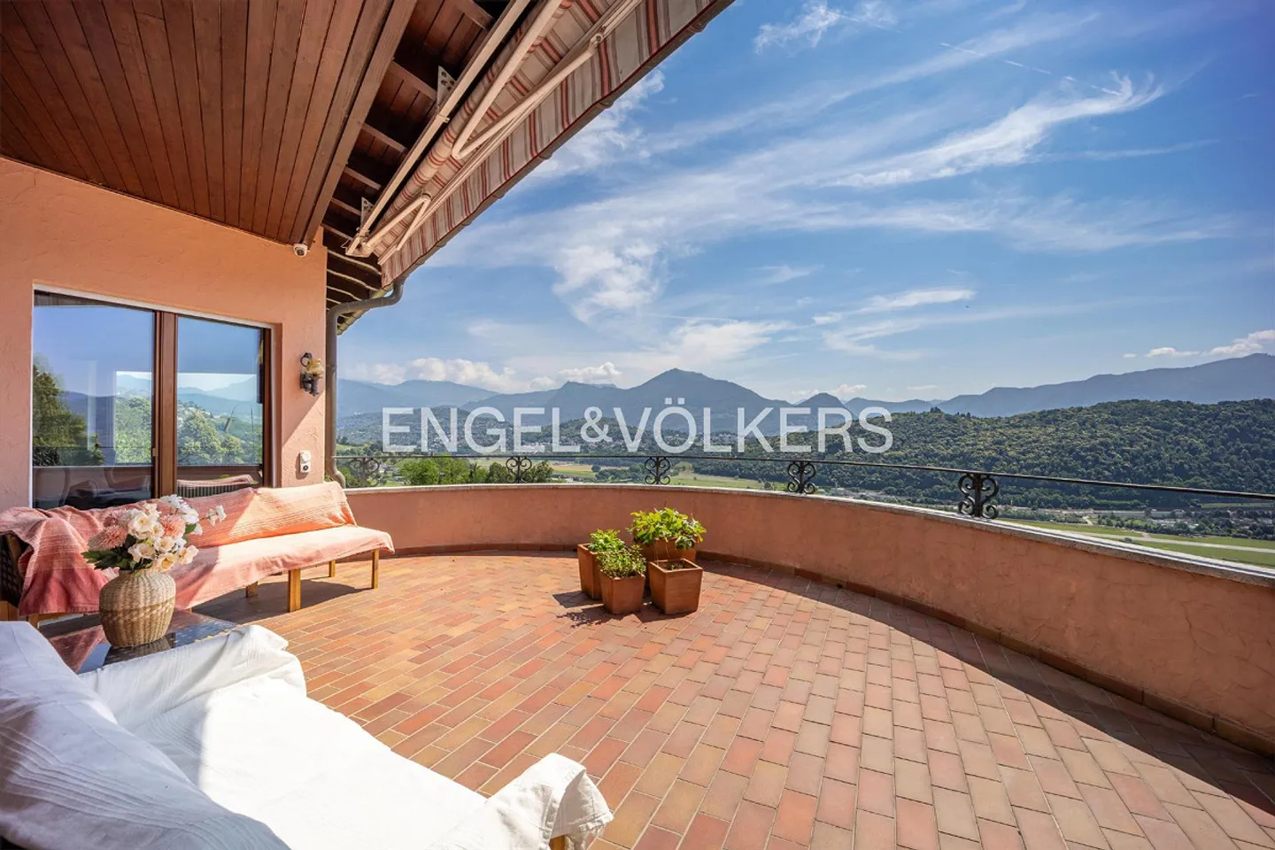 Herrenhaus mit Panoramablick und Pool - Foto 6 von 14
