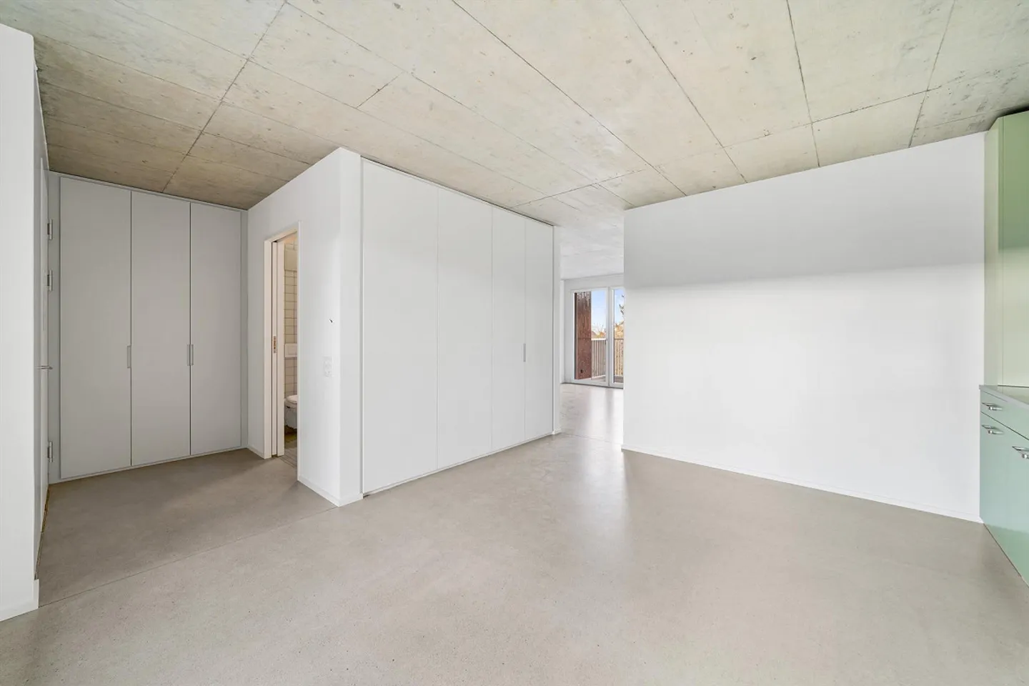 Modern 2.5-room apartment in the beautiful Wesemlin district - Photo 1 of 5