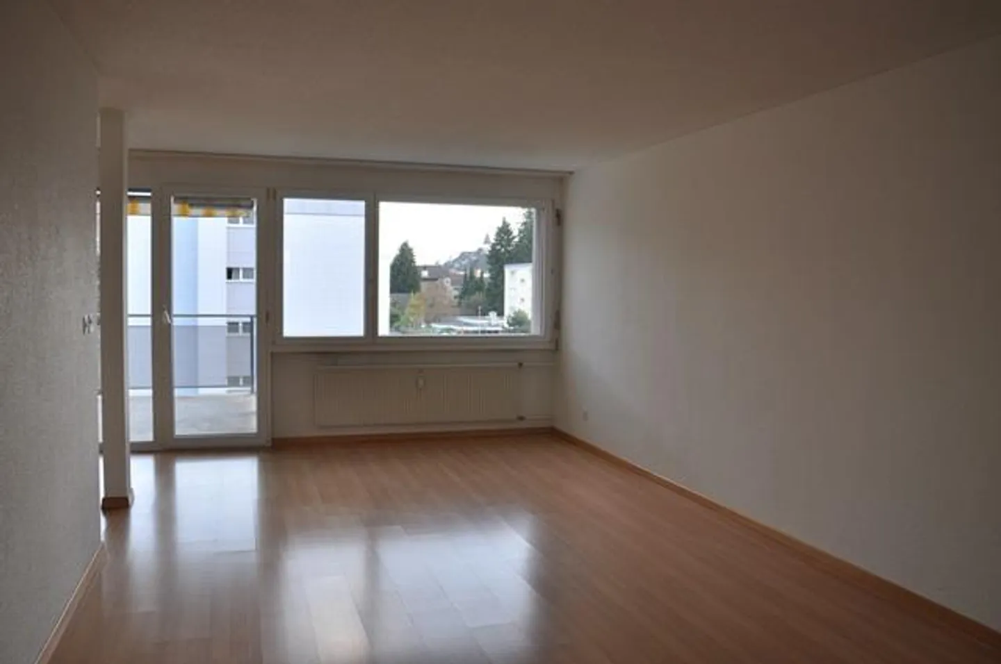 Charmante Wohnung in Grüner Umgebung - Foto 2 von 5