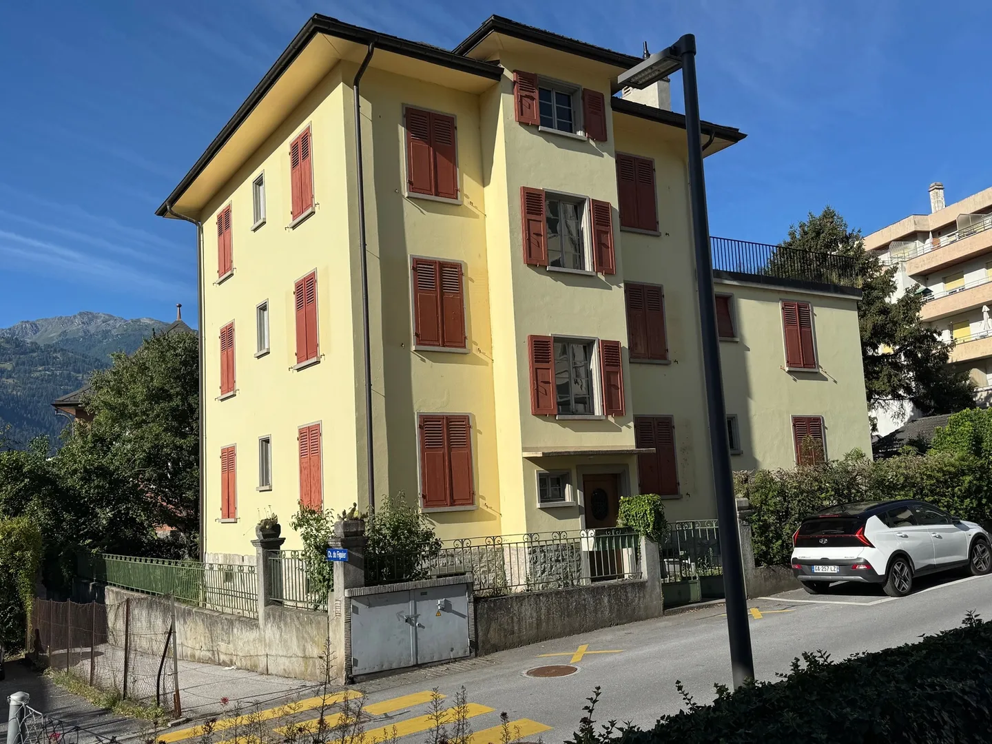 Casa con 3 appartamenti / Sierre / Per investimento / ESCLUSIVITÀ - Foto 3 di 10