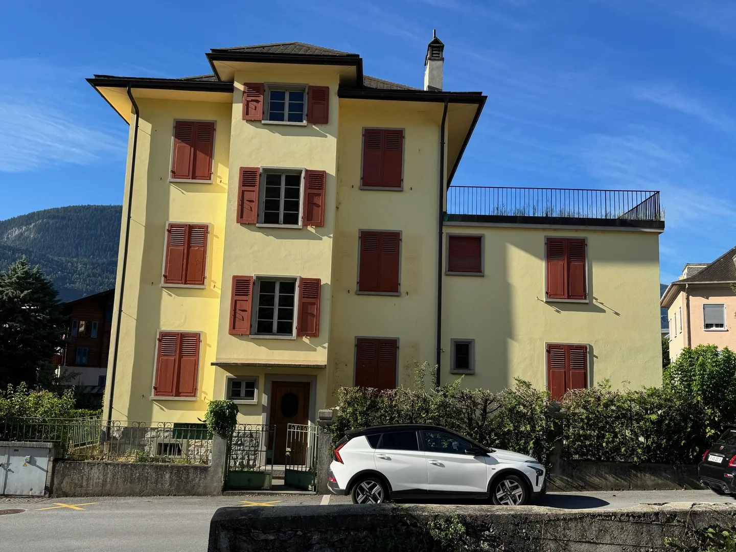 Casa con 3 appartamenti / Sierre / Per investimento / ESCLUSIVITÀ - Foto 2 di 10