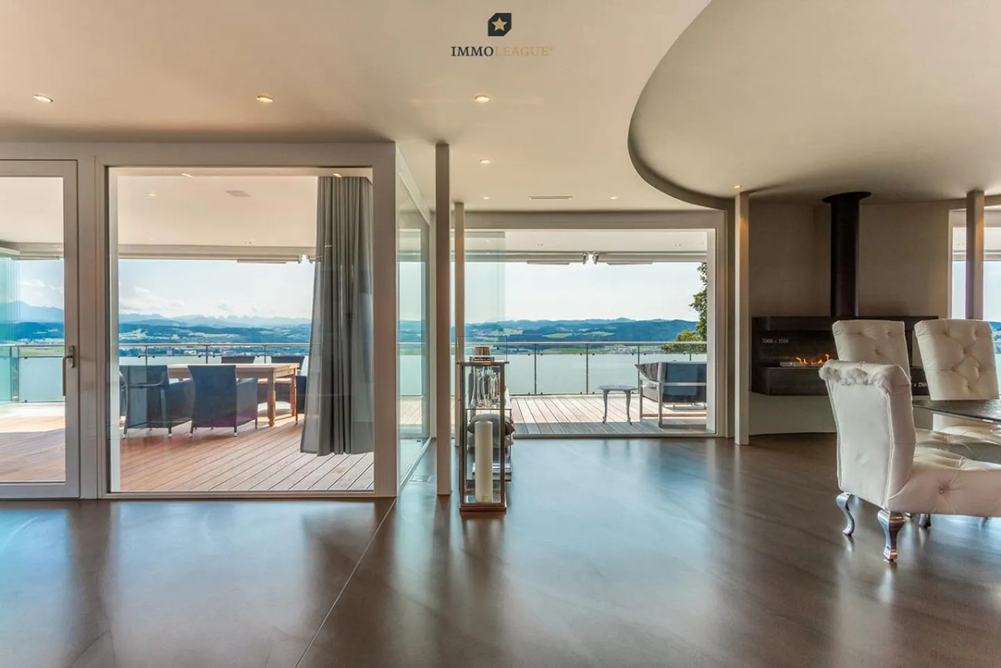 Appartement penthouse de luxe de la plus haute classe avec une vue panoramique magnifique. - Photo 3 sur 8