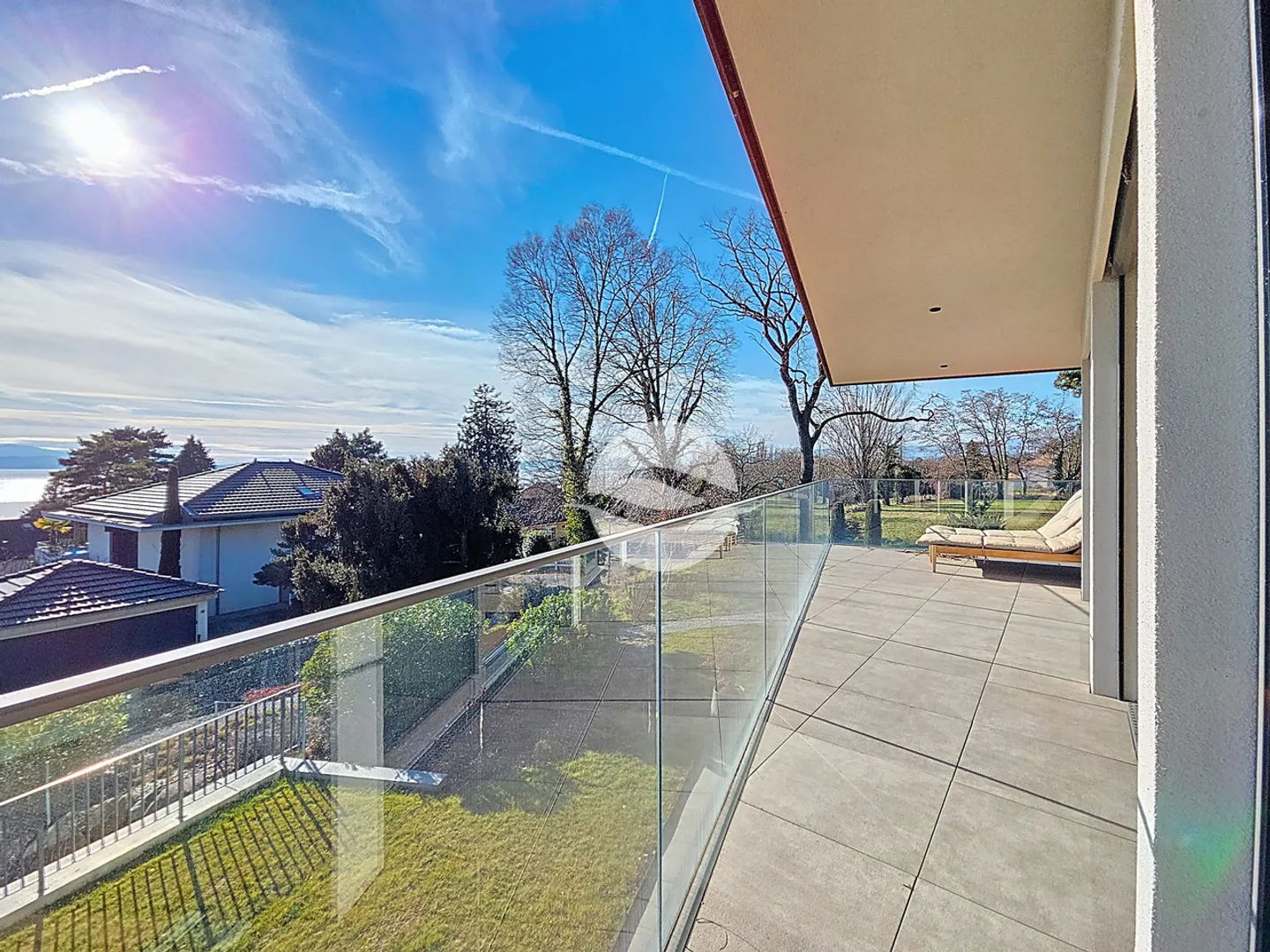 Luxury Apartment with Private Lift - Photo 5 of 11