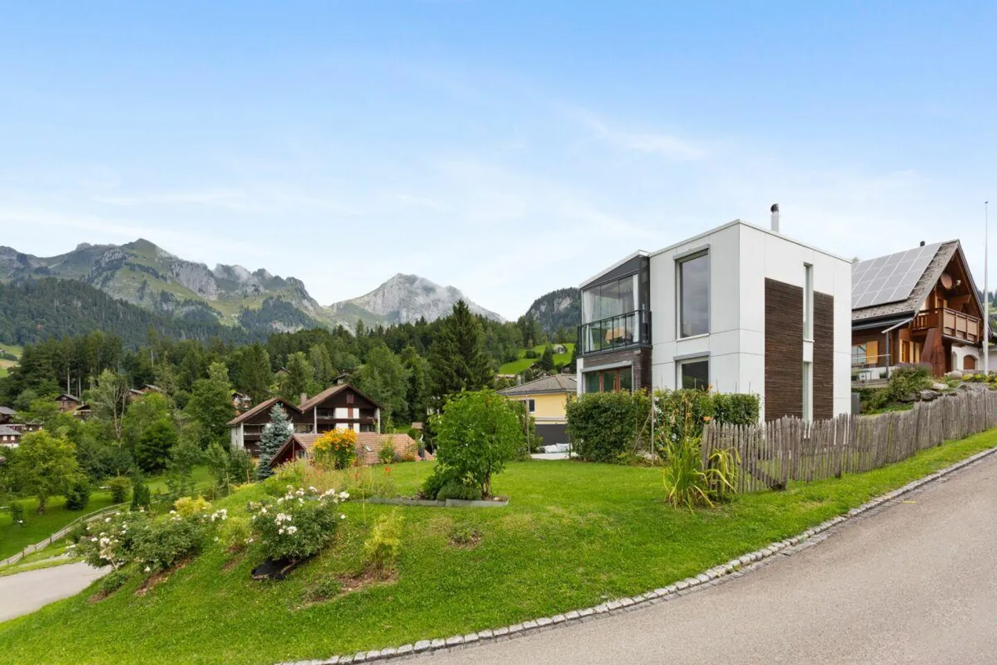 Casa unifamiliare di 3,5 stanze con vista montagna non ostacolata a Unterwasser - Foto 1 di 12