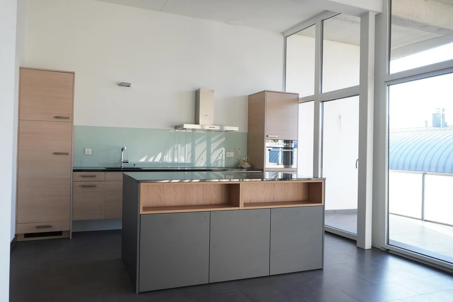 Stilvolle Dachwohnung mit Balkon - Foto 5 von 15