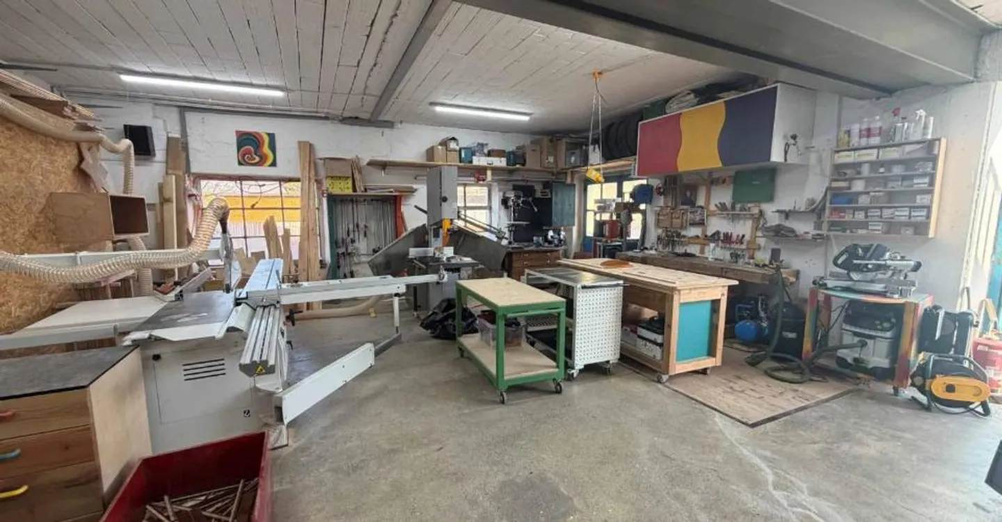Bâtiment historique avec potentiel de loft - Photo 4 sur 13