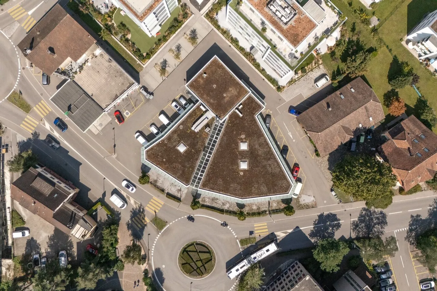 Propriété commerciale avec un grand potentiel au centre de Wohlen - Photo 2 sur 11