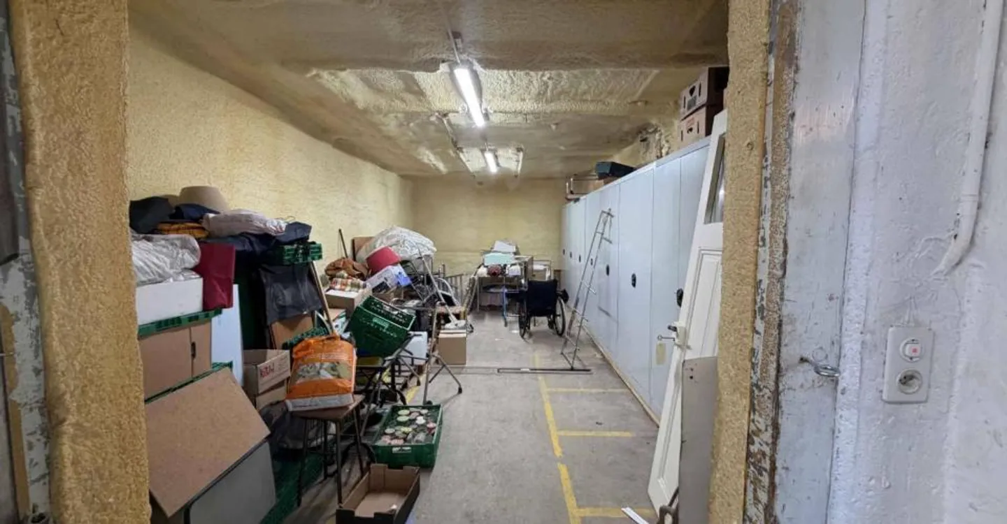 Bâtiment historique avec potentiel de loft - Photo 9 sur 13