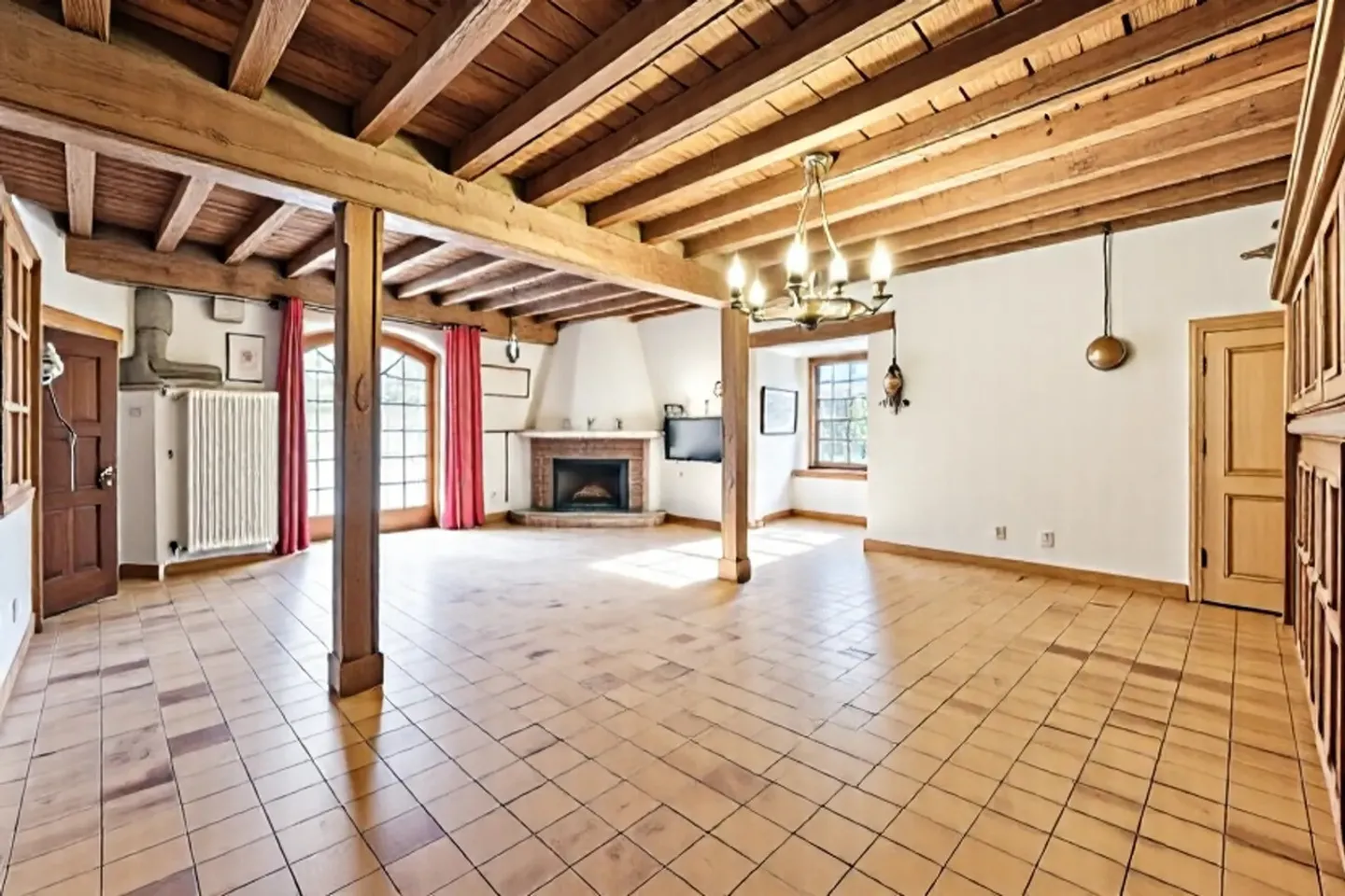 Un gioiello storico nel cuore della Champagne ginevrina - Foto 4 di 13