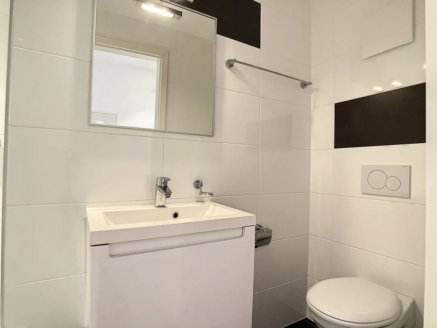 MAGNIFICO 2½ LOCALI NEL CUORE DELLA CITTÀ!! - Foto 5 di 11