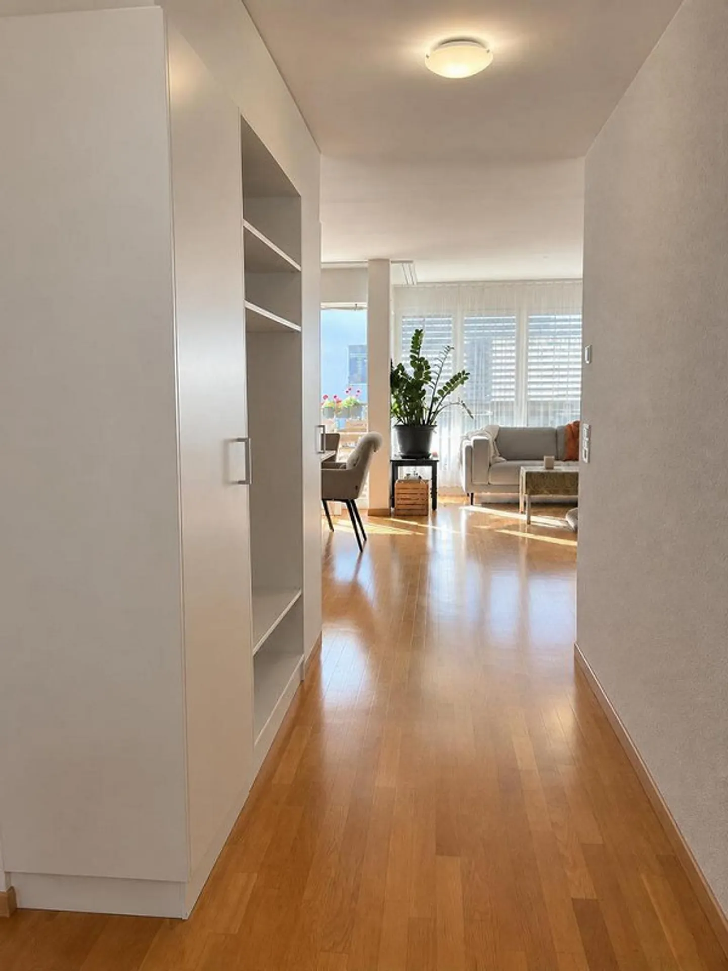 Bright and central 3.5-room apartment - Photo 4 of 10