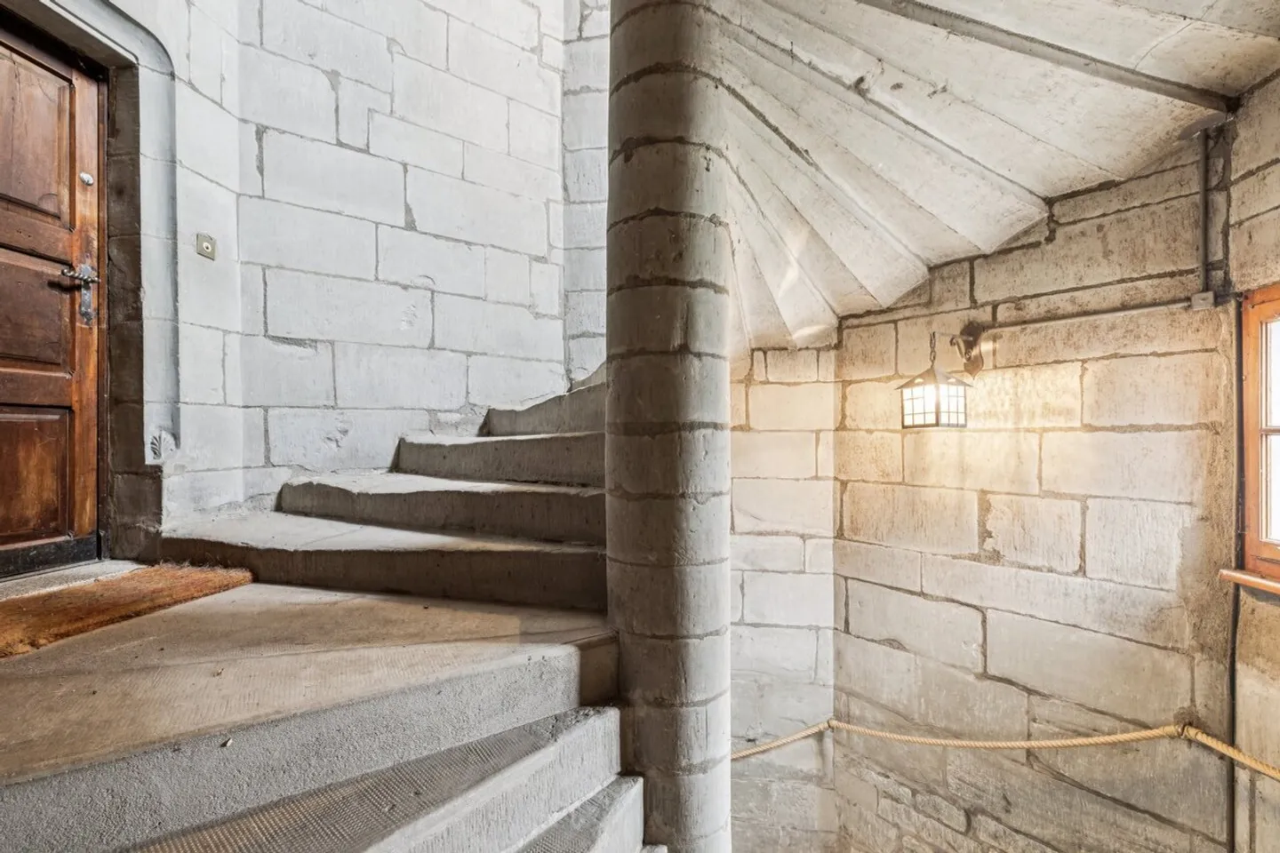 Un gioiello storico nel cuore della Champagne ginevrina - Foto 11 di 13