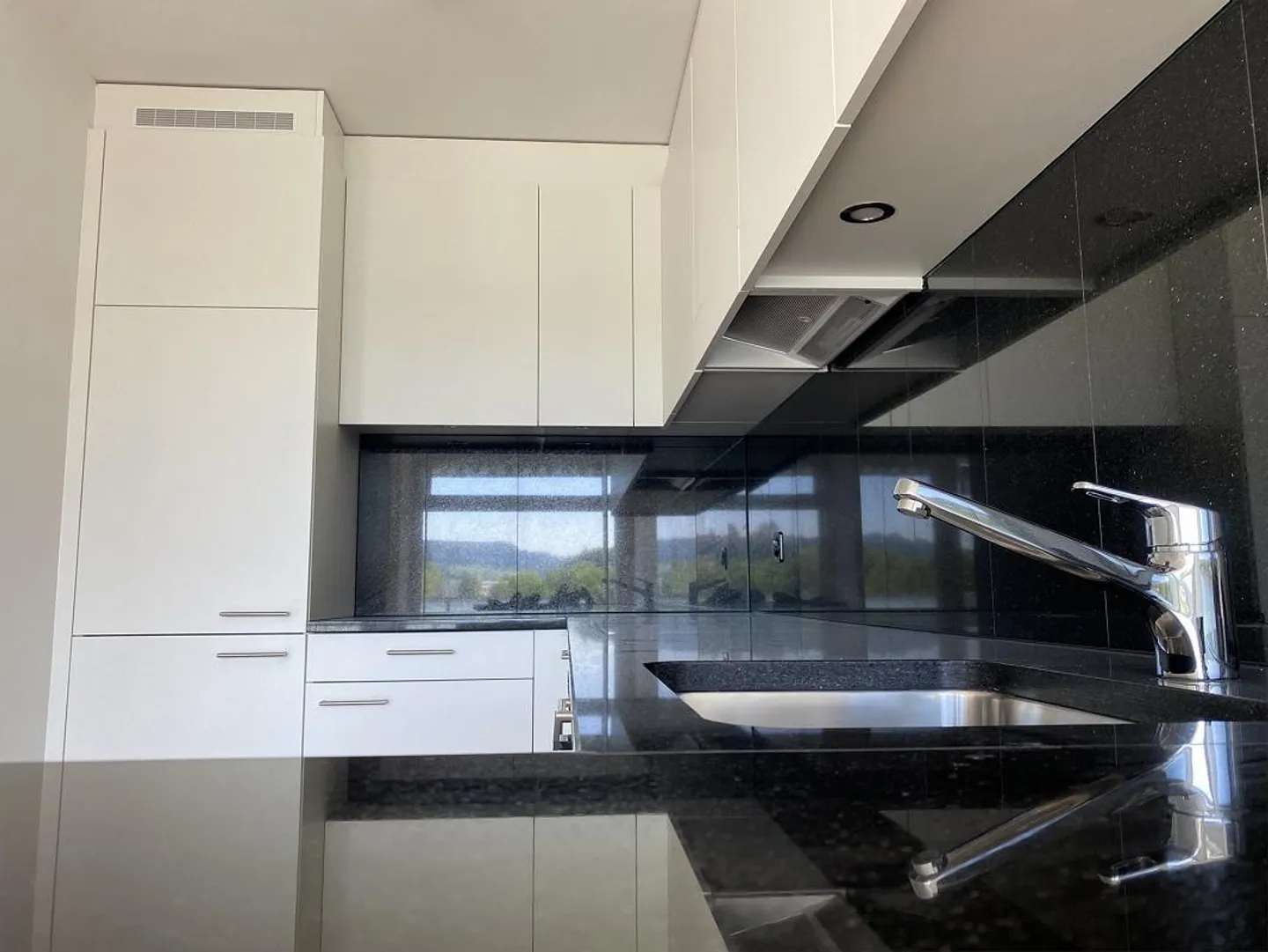 Modernes Apartment mit Grünblick - Foto 6 von 10