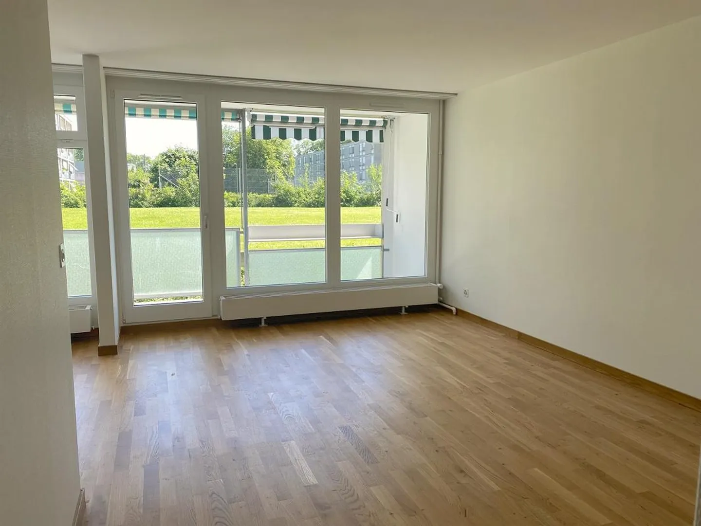 Modernes Apartment mit Grünblick - Foto 2 von 10