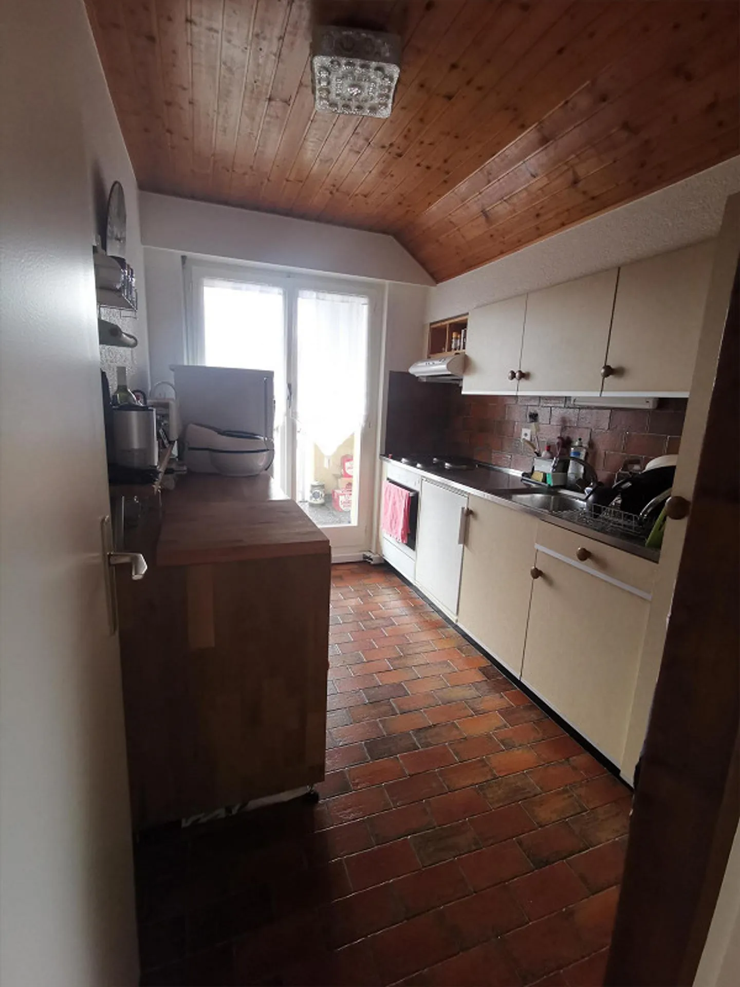 Appartement Charmant dans un Lieu Calme - Photo 3 sur 9