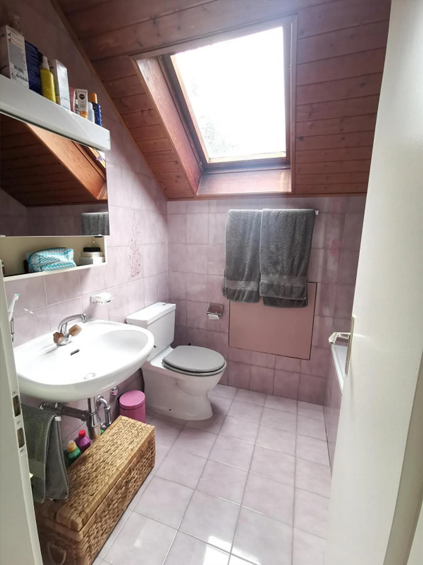 Appartement Charmant dans un Lieu Calme - Photo 4 sur 9
