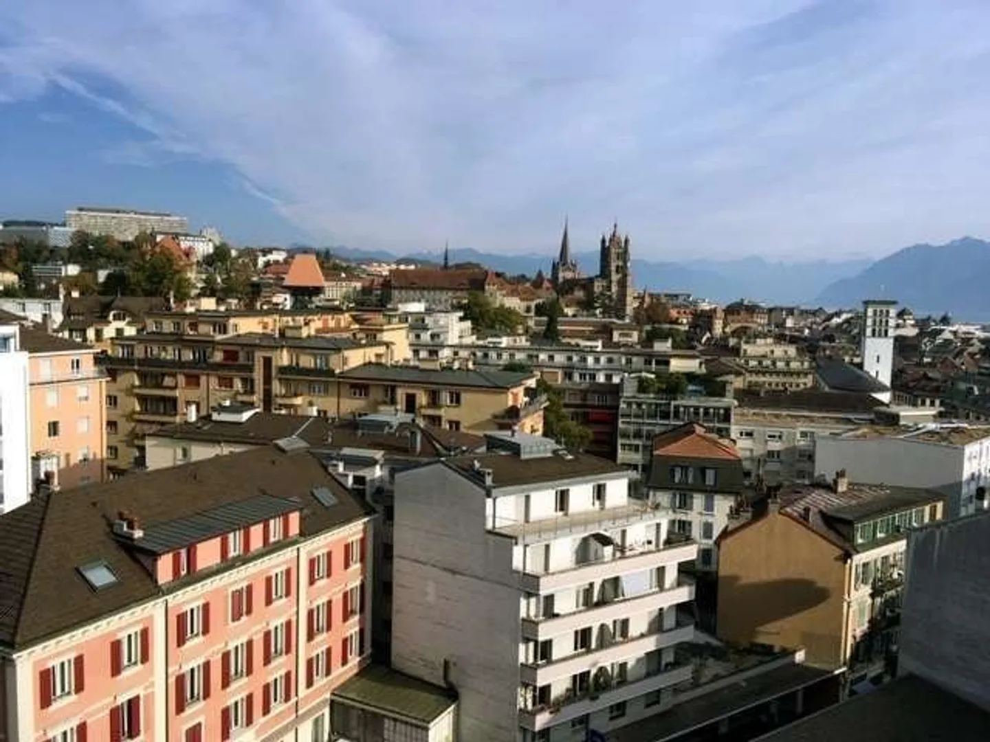 Appartement avec vue imprenable dans le centre-ville - Photo 2 sur 6