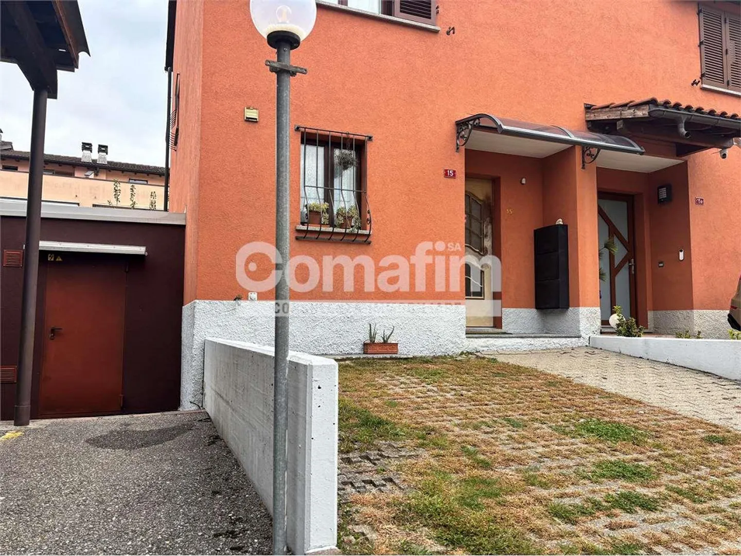 Caslano - Single-family house with garden and panoramic terrace - Photo 1 of 13