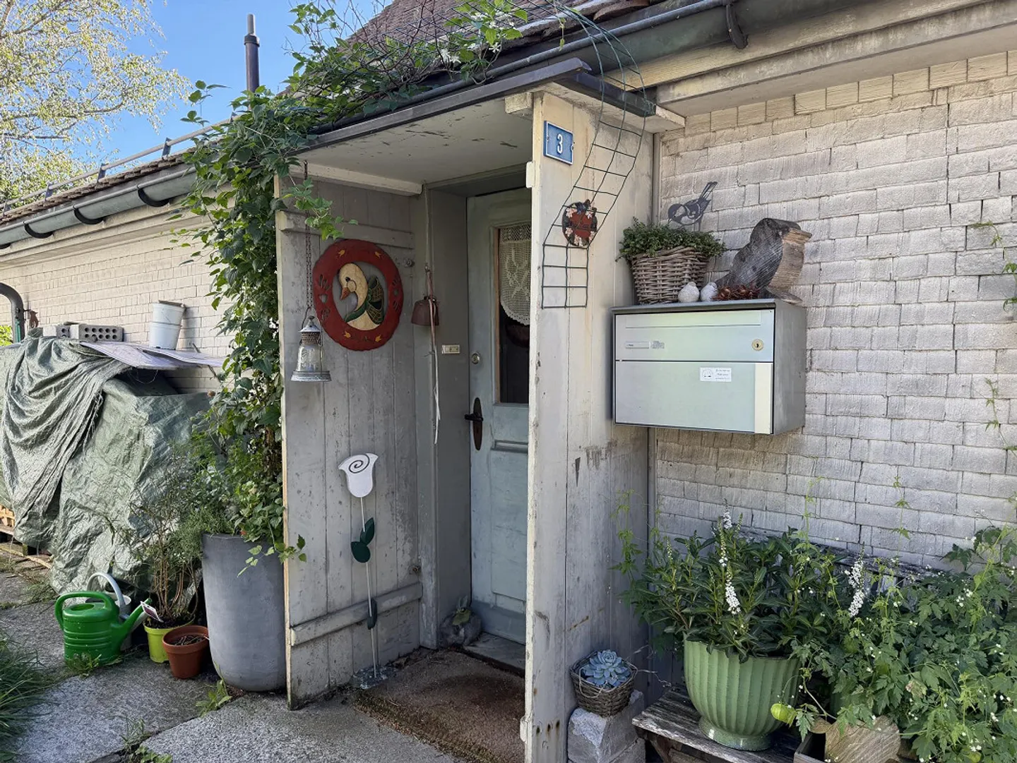 Piccola casa residenziale con storia e carattere - Foto 2 di 4
