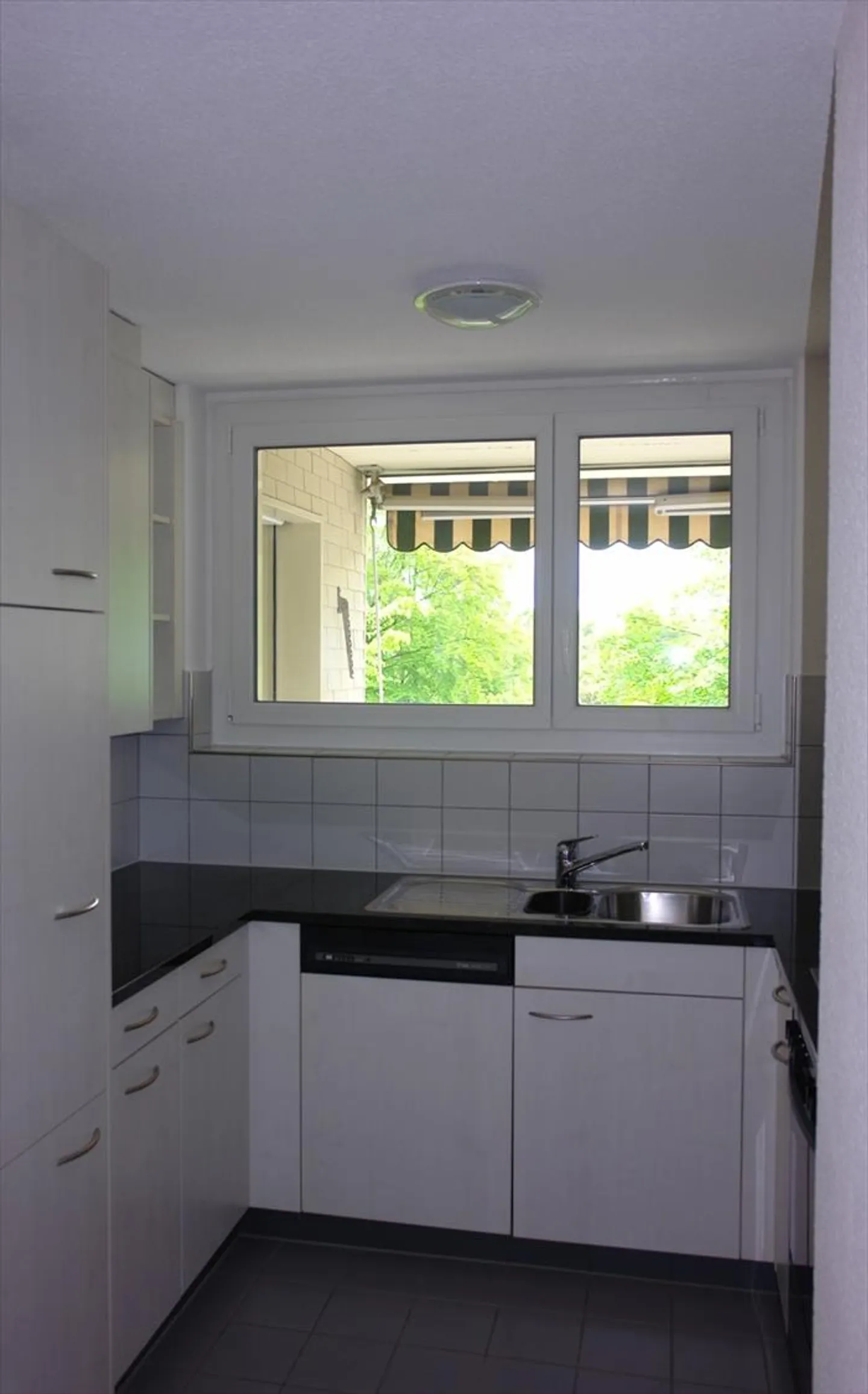 Great penthouse apartment with large terrace! - Photo 3 of 8