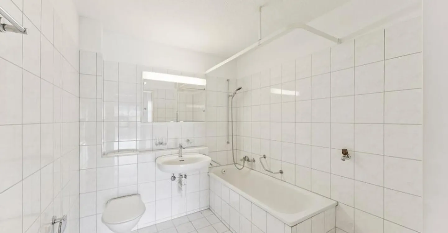 Charming - 4.5 Room Apartment in St. Gallen - Photo 8 of 9