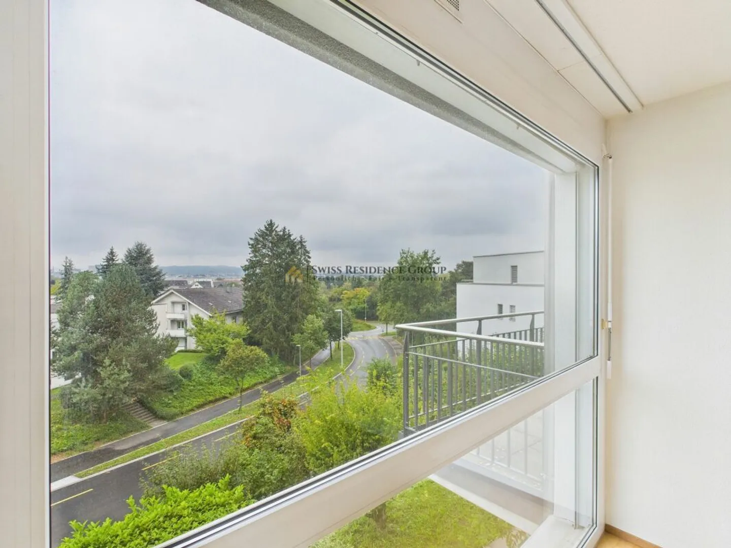 Appartamento moderno, luminoso e con balcone - affascinante appartamento di 3,5 stanze proprio accanto al parco - Foto 7 di 12