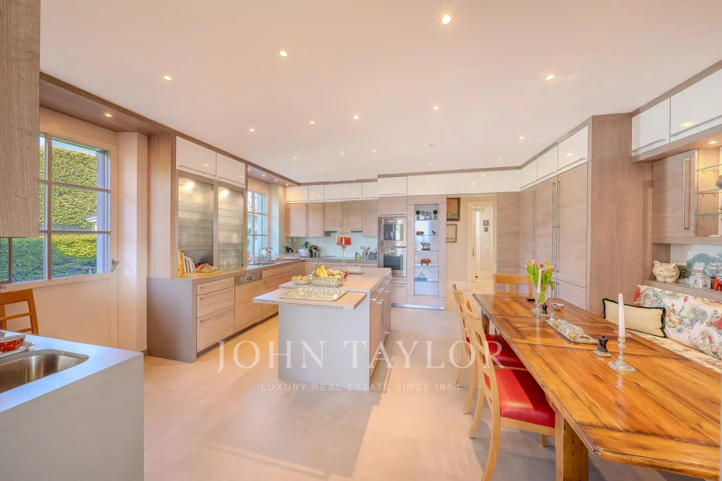 Luxury Villa with Lake View - Photo 1 of 3