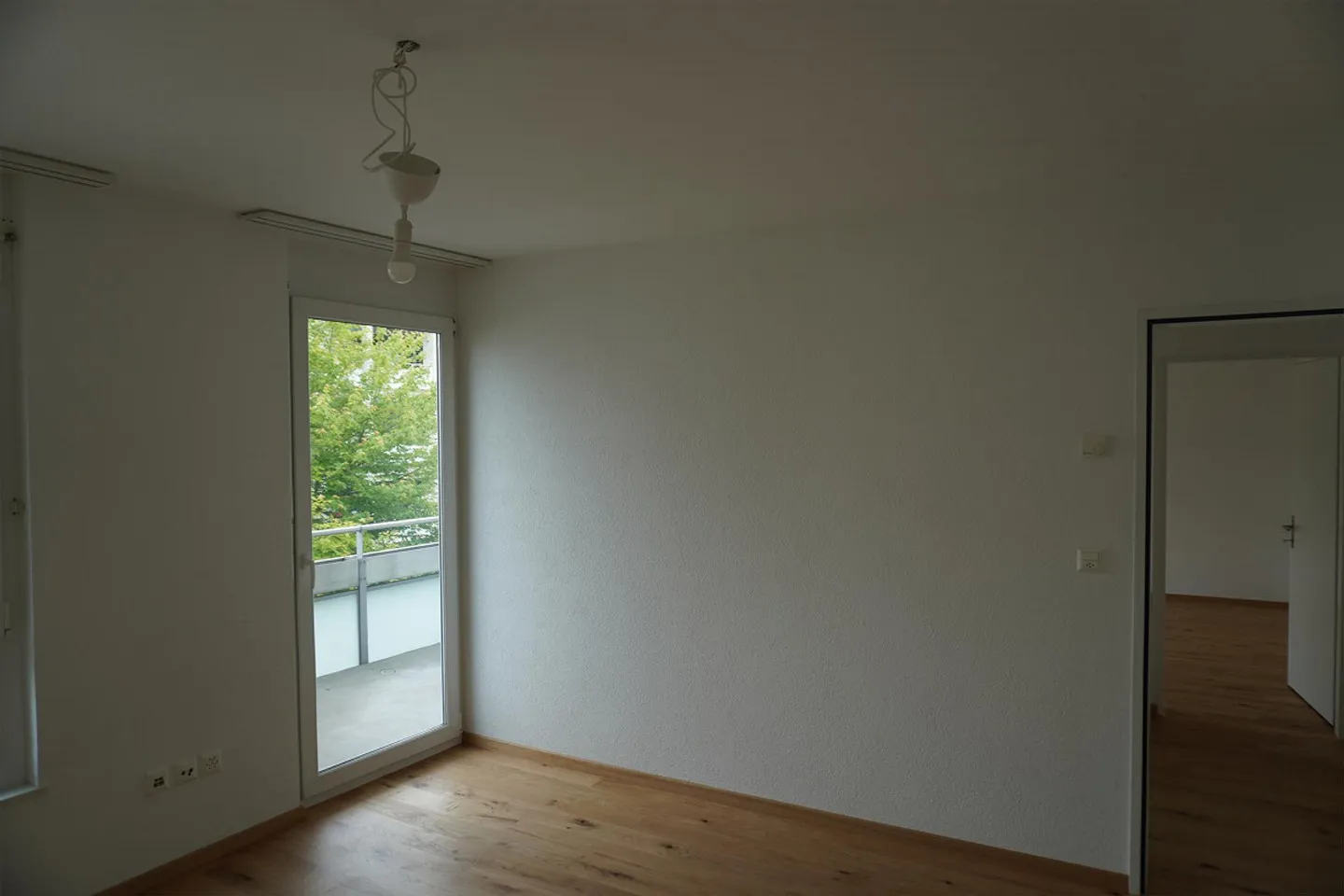Appartamento attraente di 4,5 stanze in posizione centrale a Zurigo-Seebach - Foto 13 di 14