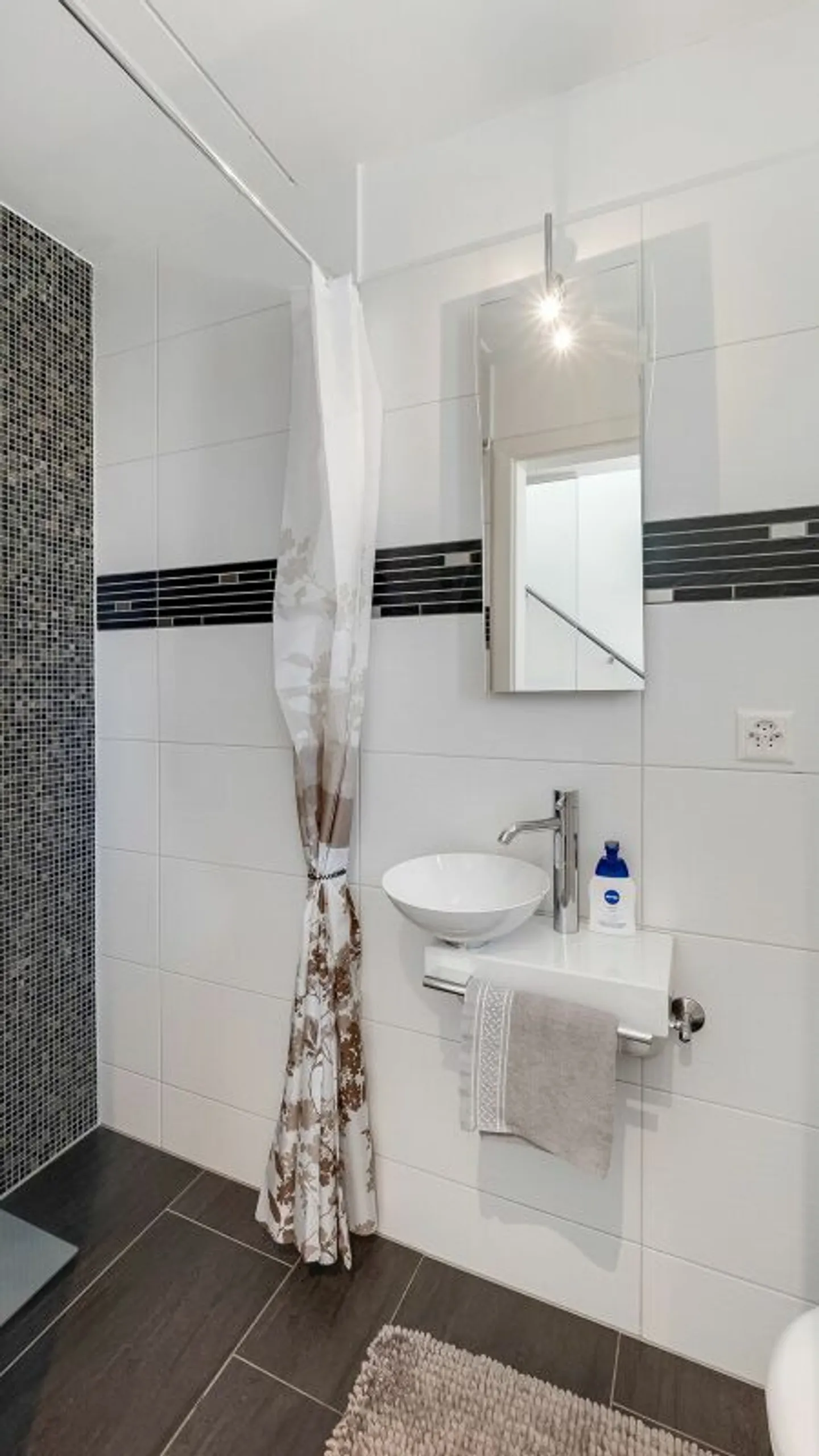 Casa singola in affitto - Foto 13 di 17