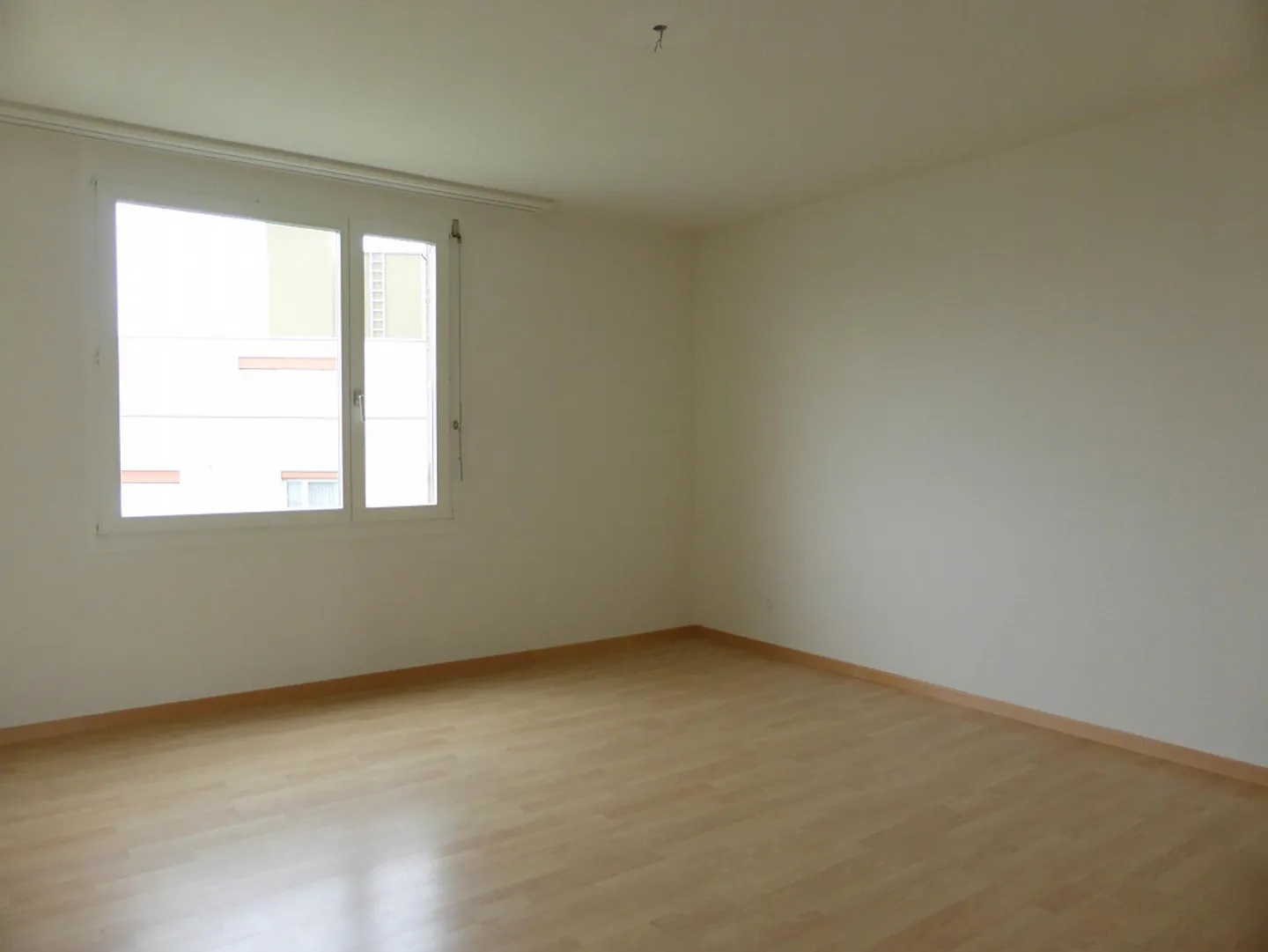 Attic apartment with a view of the Jura - Photo 10 of 11