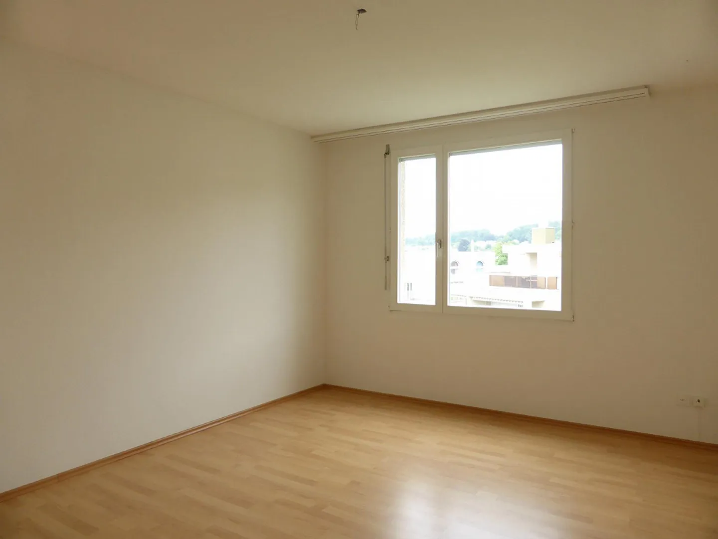 Attic apartment with a view of the Jura - Photo 11 of 11