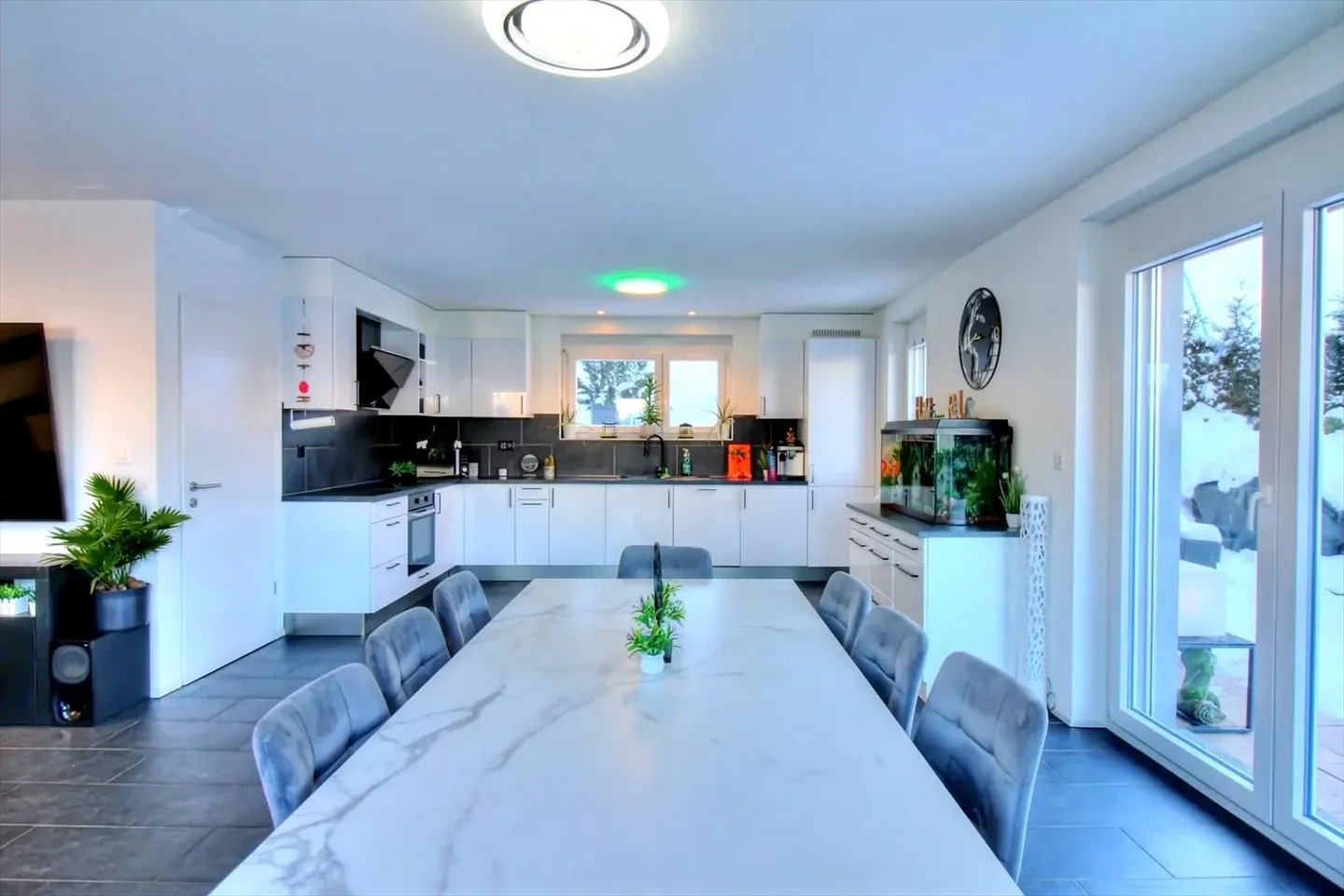 Chalet with 5.5 rooms in La Tzoumaz - Photo 3 of 12