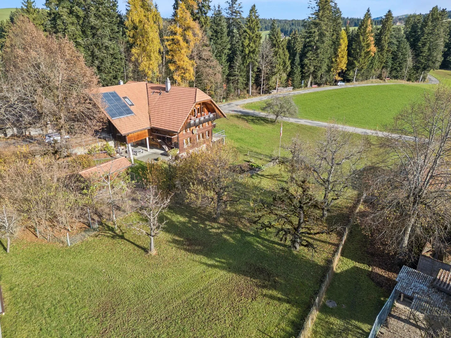 Attraente terreno edificabile in posizione soleggiata con panorama alpino - Foto 9 di 13