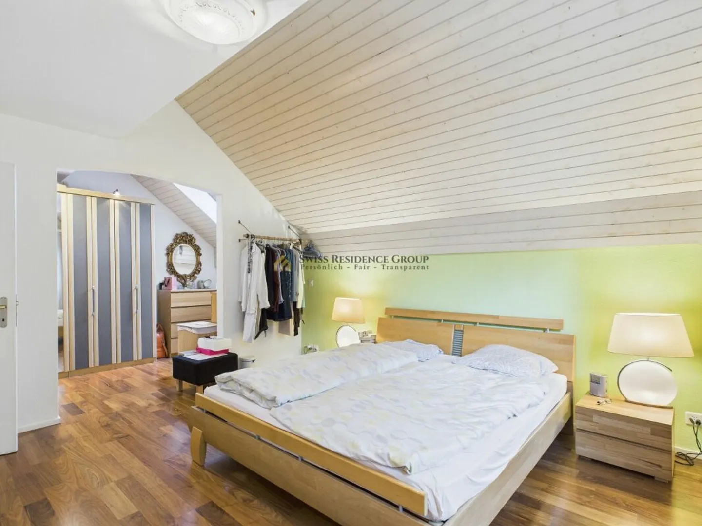 Affascinante casa familiare in una zona residenziale tranquilla e idilliaca - Foto 25 di 26