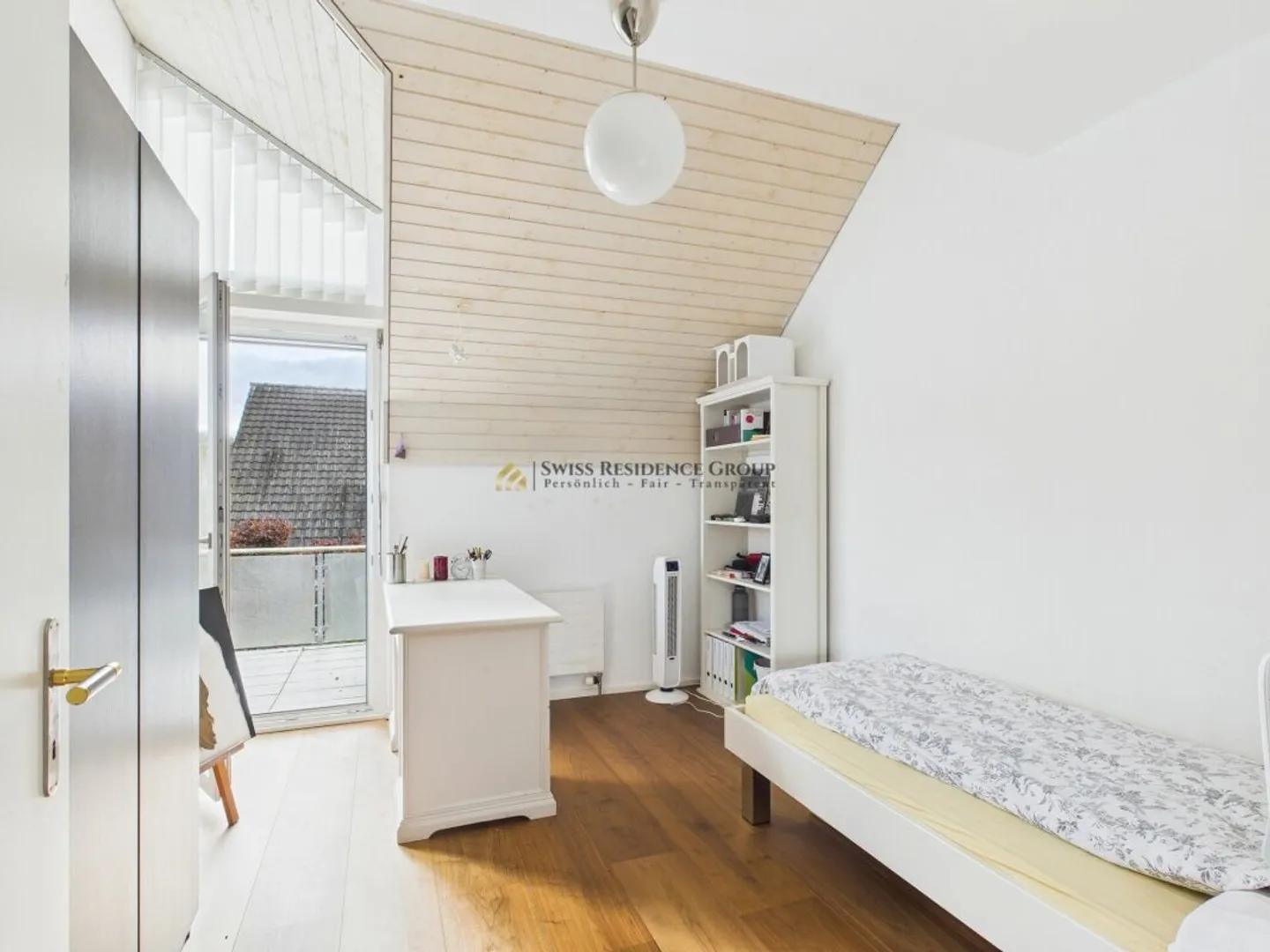 Affascinante casa familiare in una zona residenziale tranquilla e idilliaca - Foto 19 di 26