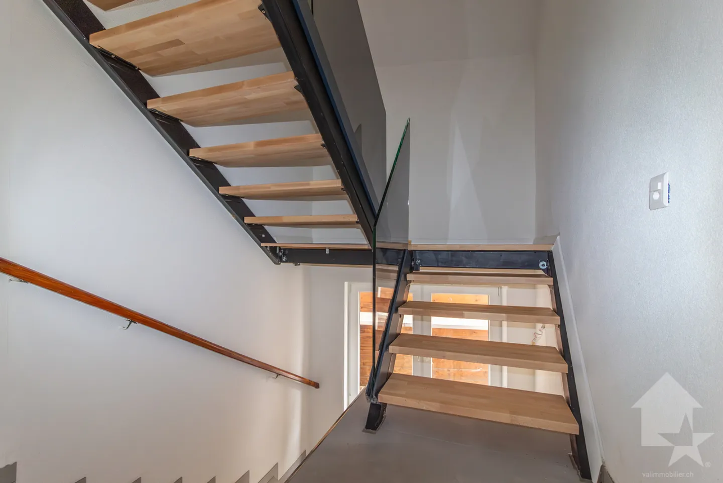 Charming Renovated Duplex in Daillon - Photo 20 of 29