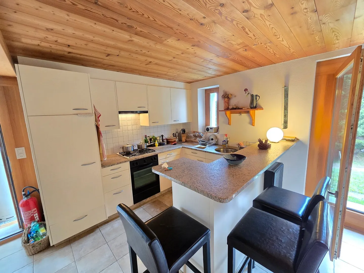 Charmantes Chalet in Conthey - Foto 8 von 13