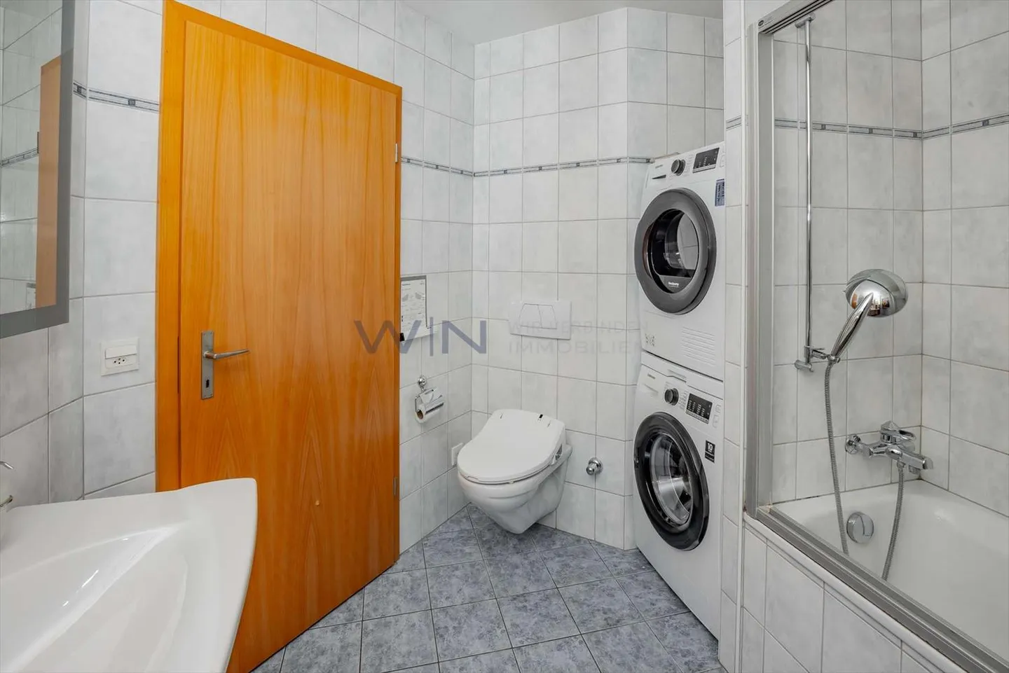 Familienparadies im Grünen mit guter Anbindung - Foto 8 von 8