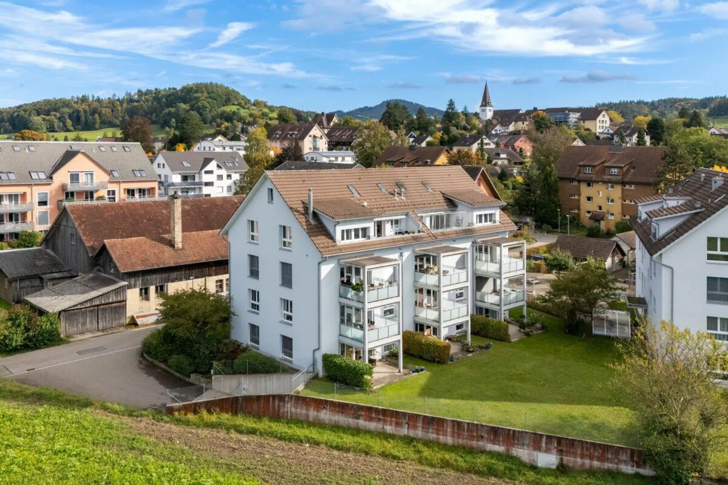 Vivere con stile con vista sul verde - Foto 2 di 12