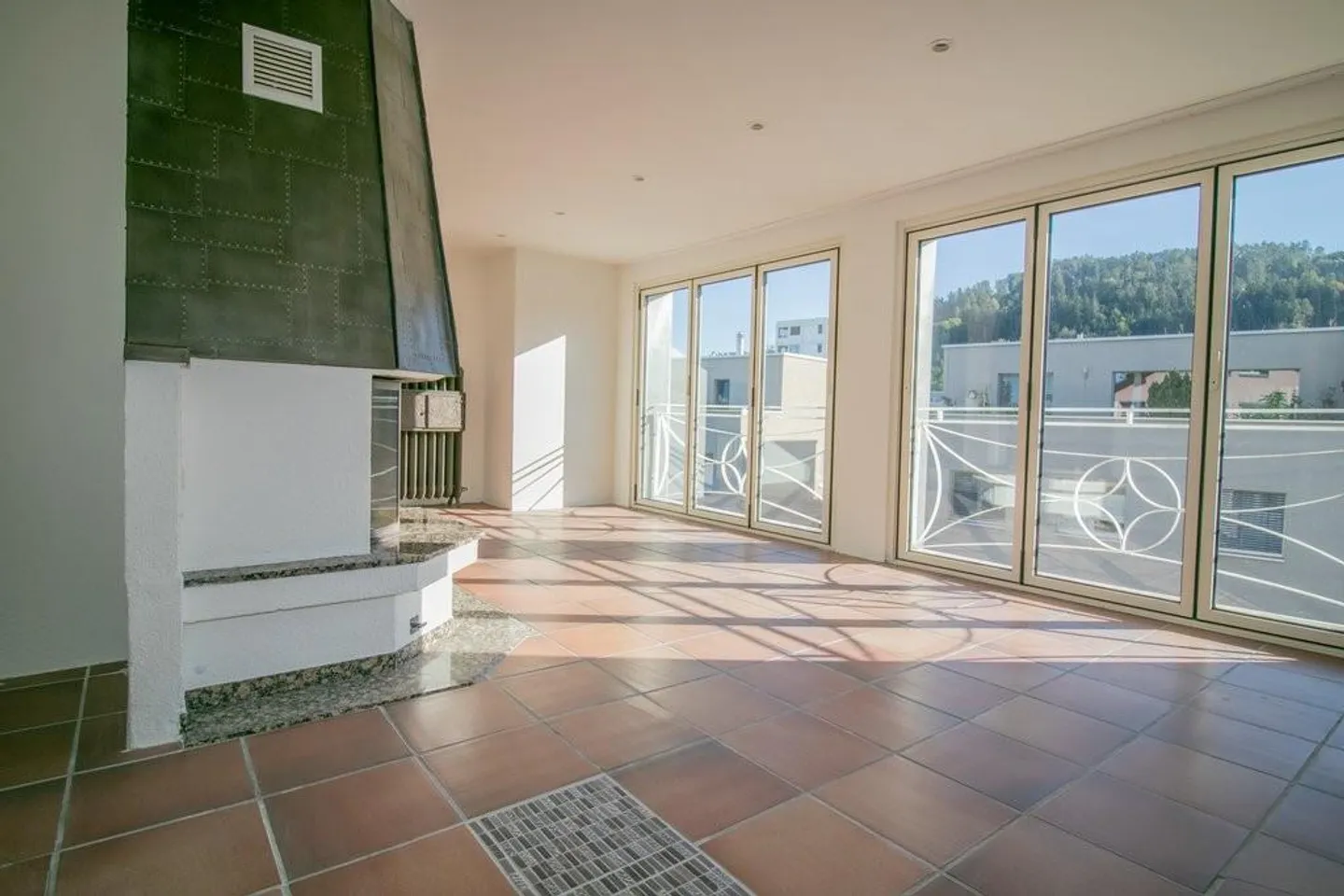 Appartement spacieux de 7,5 pièces avec jardin d'hiver à St. Margrethen - Photo 10 sur 12