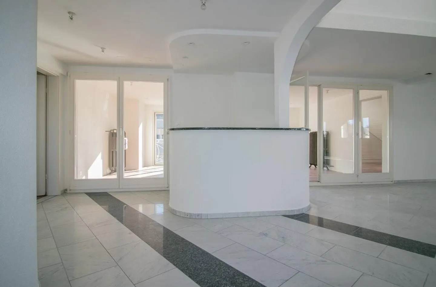 Appartement spacieux de 7,5 pièces avec jardin d'hiver à St. Margrethen - Photo 11 sur 12