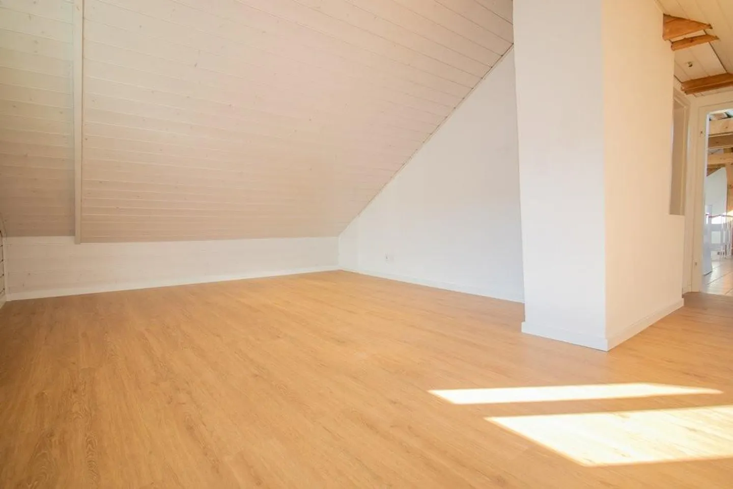 Appartement spacieux de 7,5 pièces avec jardin d'hiver à St. Margrethen - Photo 12 sur 12