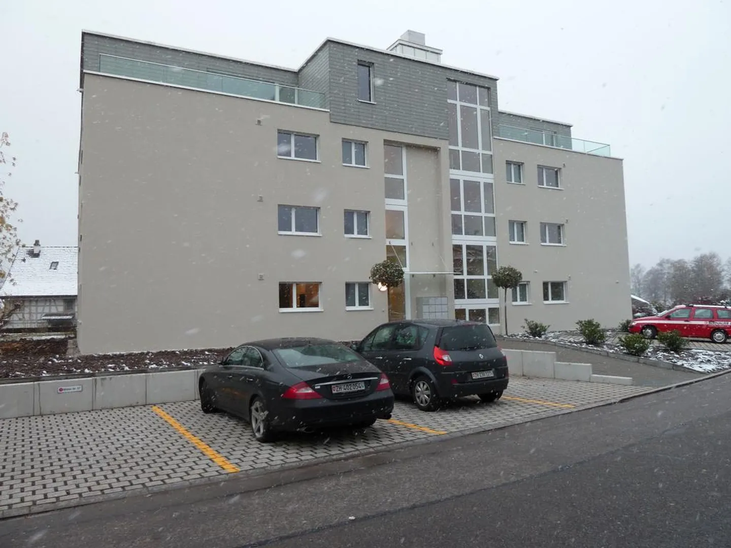 Posto auto vicino al lago - Foto 1 di 1