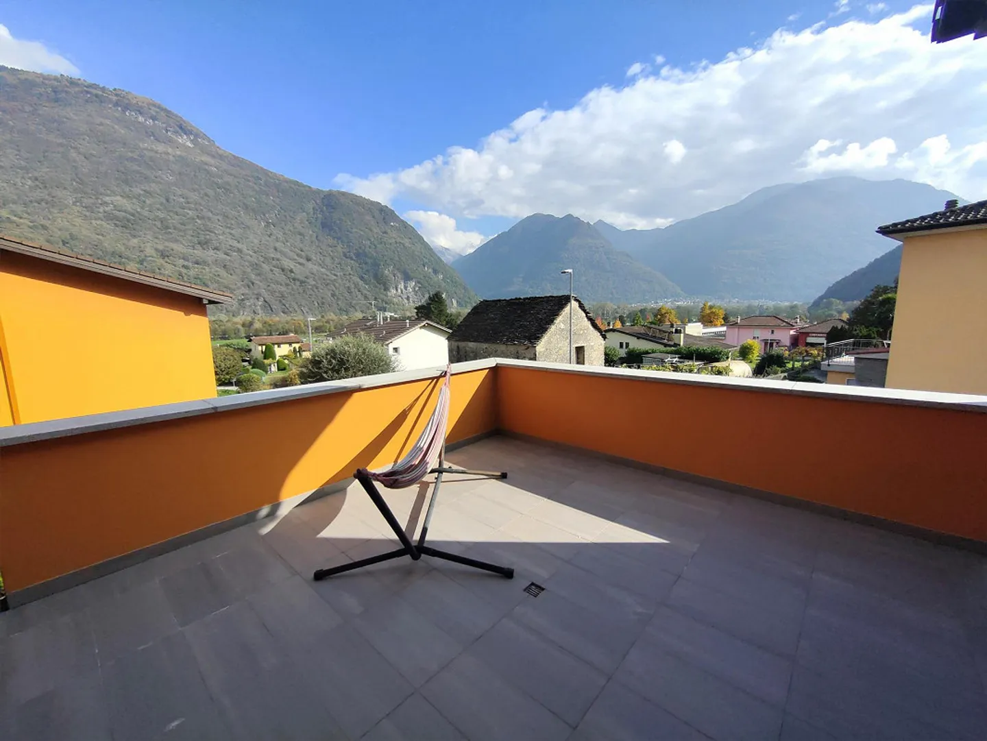 Casa unifamiliare con giardino a Gnosca - Foto 14 di 18